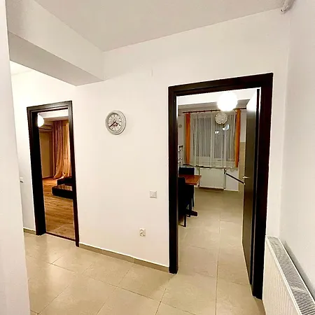 Marcony Boutique Mamaia